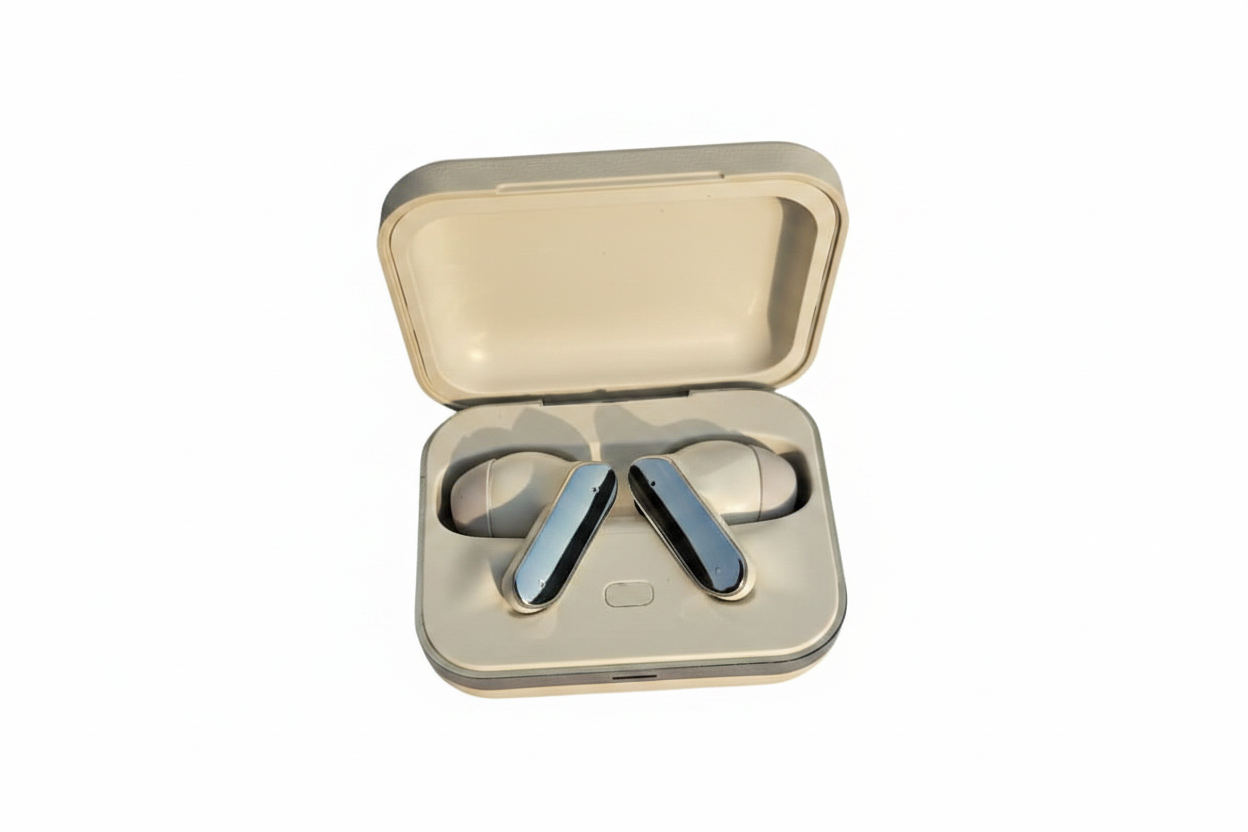 realme Buds Air7 Pro earbuds in charging case